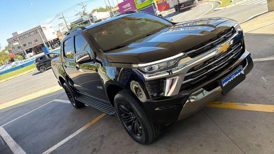 CHEVROLET S10 2.8 16V TURBO DIESEL HIGH COUNTRY CD 4X4 AUTOMÁTICO